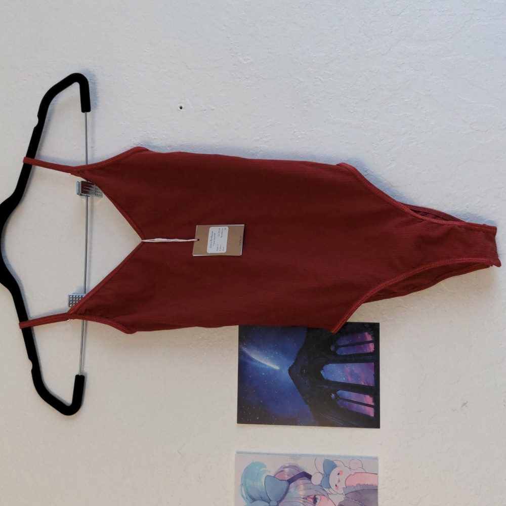 womn Zoey Bodysuit in Strawberry